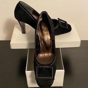 New.  Very Belly Heels from Japan